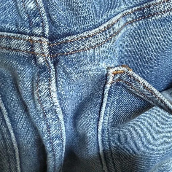 Madewell Straight-Leg "The Perfect Vintage Jean" - Picture 4 of 9